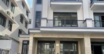 cắt lỗ Vạn Phúc